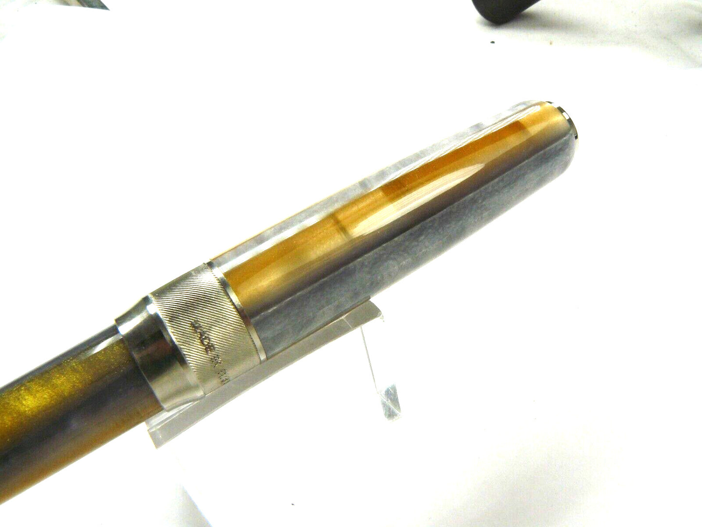 PINEIDER ARCO BYSANTIUM FOUNTAIN PEN - GOLD STONE (LIMITED EDITION) 14K FINE NIB