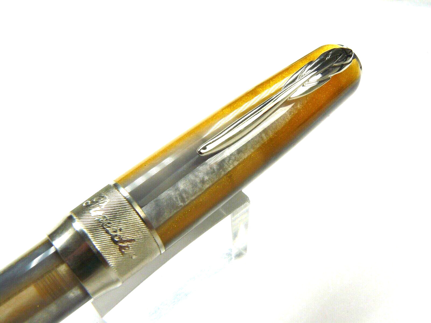 PINEIDER ARCO BYSANTIUM FOUNTAIN PEN - GOLD STONE (LIMITED EDITION) 14K FINE NIB