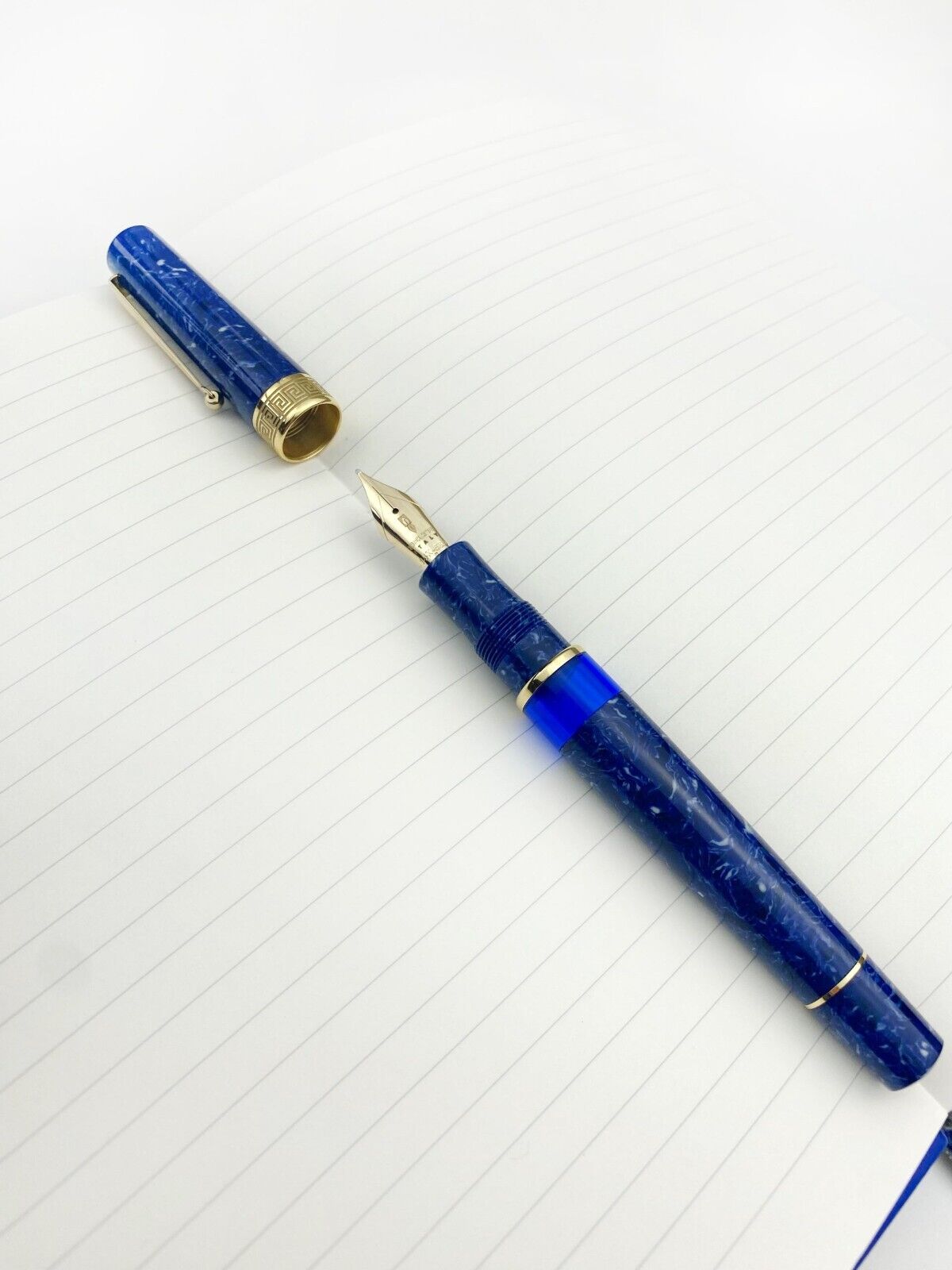 Delta Lapis Blue Celluloid Limited Edition 188 Fountain Pen Gold trim 14k Stub