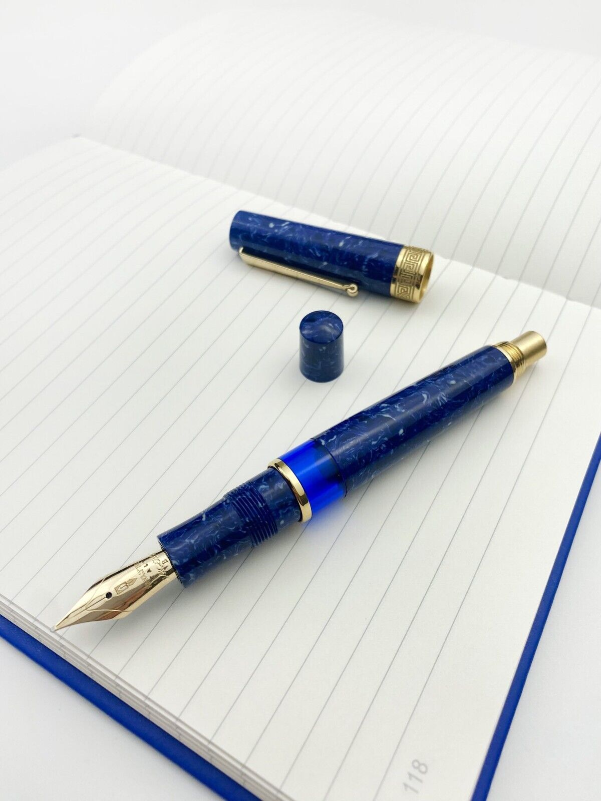 Delta Lapis Blue Celluloid Limited Edition 188 Fountain Pen Gold trim 14k Stub